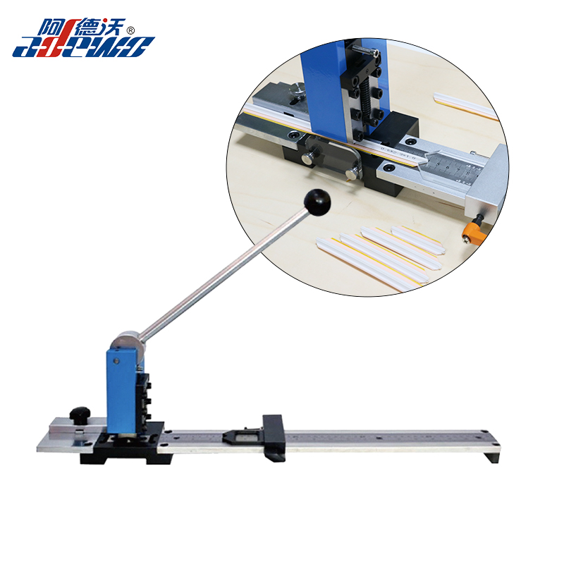 တိကျမှုနှင့် ထိရောက်မှု ရှိစေရန်အတွက် Manual Creasing Matrix Cutter ကို အဘယ်ကြောင့် ရင်းနှီးမြှုပ်နှံသင့်သနည်း။